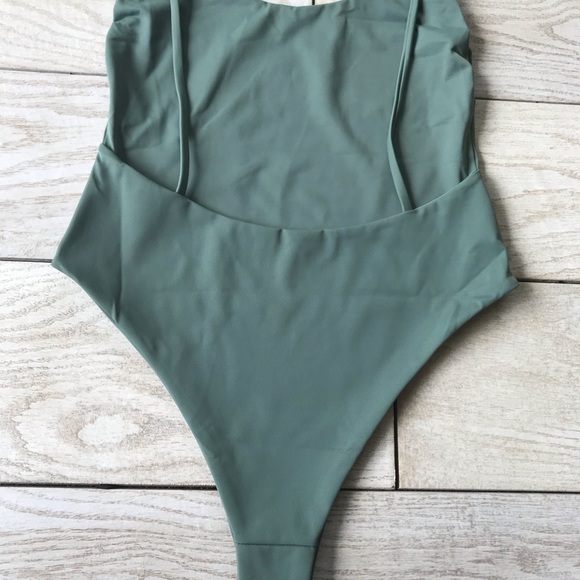 Disruptive Youth One Piece - Picture 6 of 7